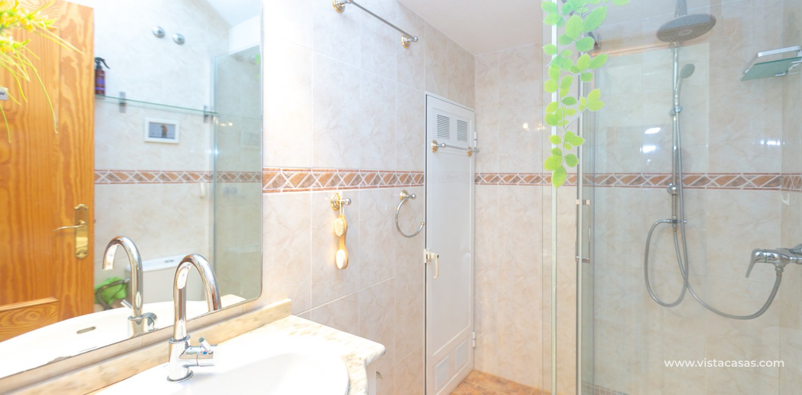 Venta - Chalet - La Zenia