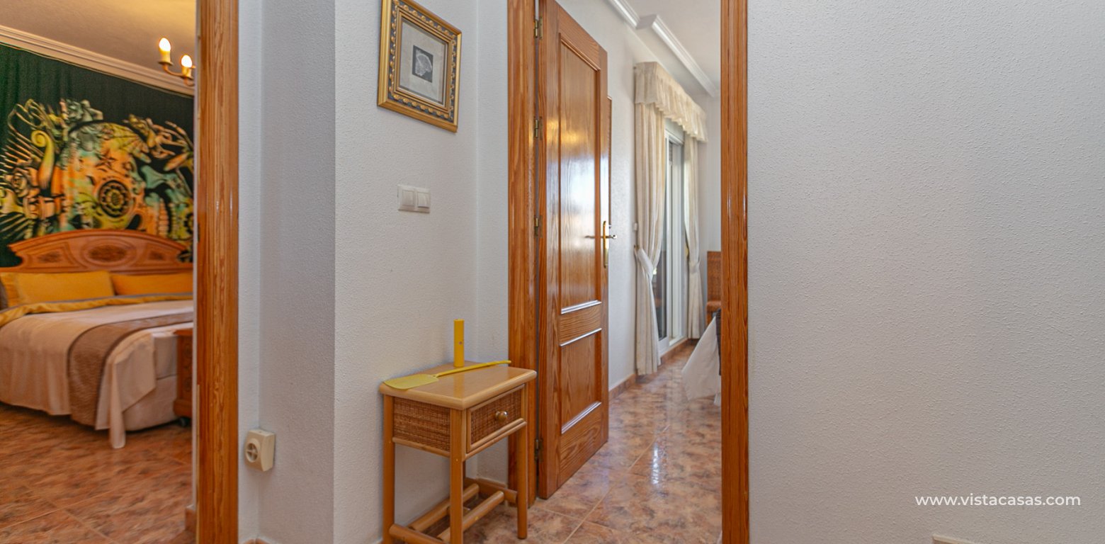 Venta - Chalet - La Zenia