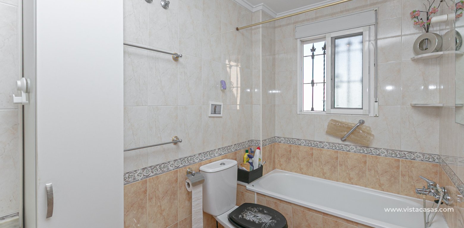Venta - Chalet - La Zenia