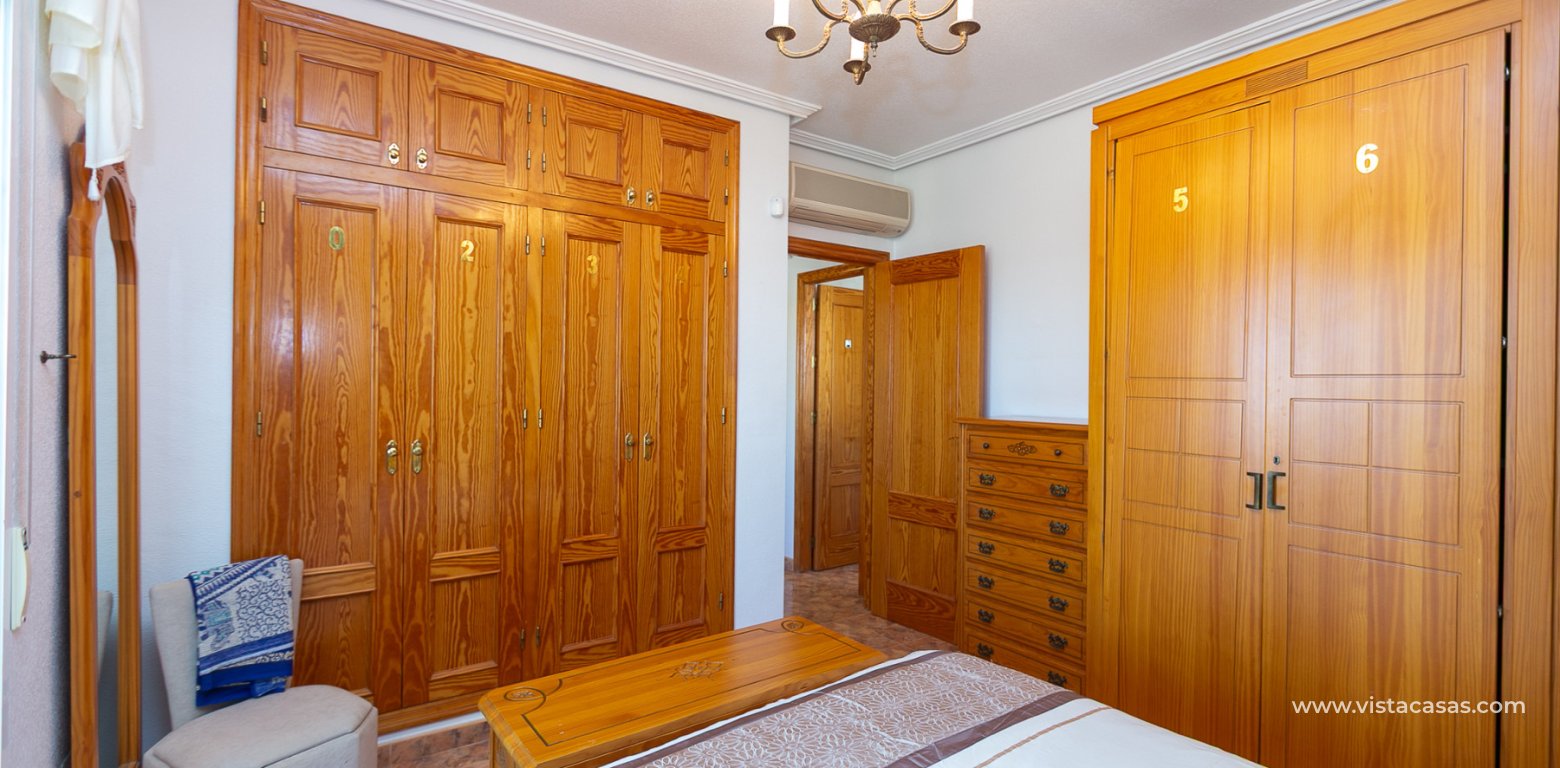 Venta - Chalet - La Zenia