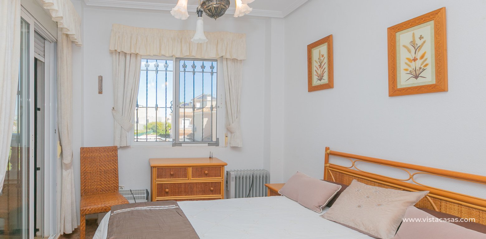 Venta - Chalet - La Zenia