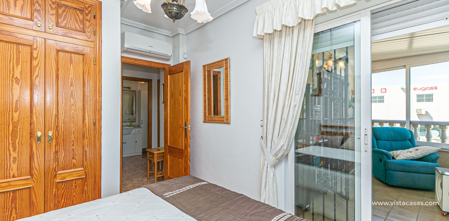Venta - Chalet - La Zenia