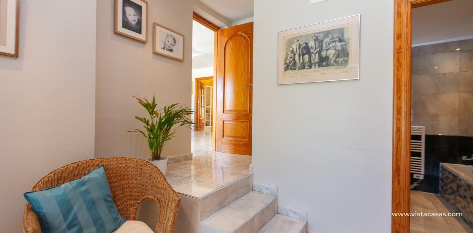 Resale - Villa - Los Balcones