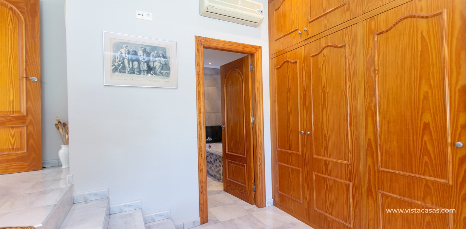 Resale - Villa - Los Balcones