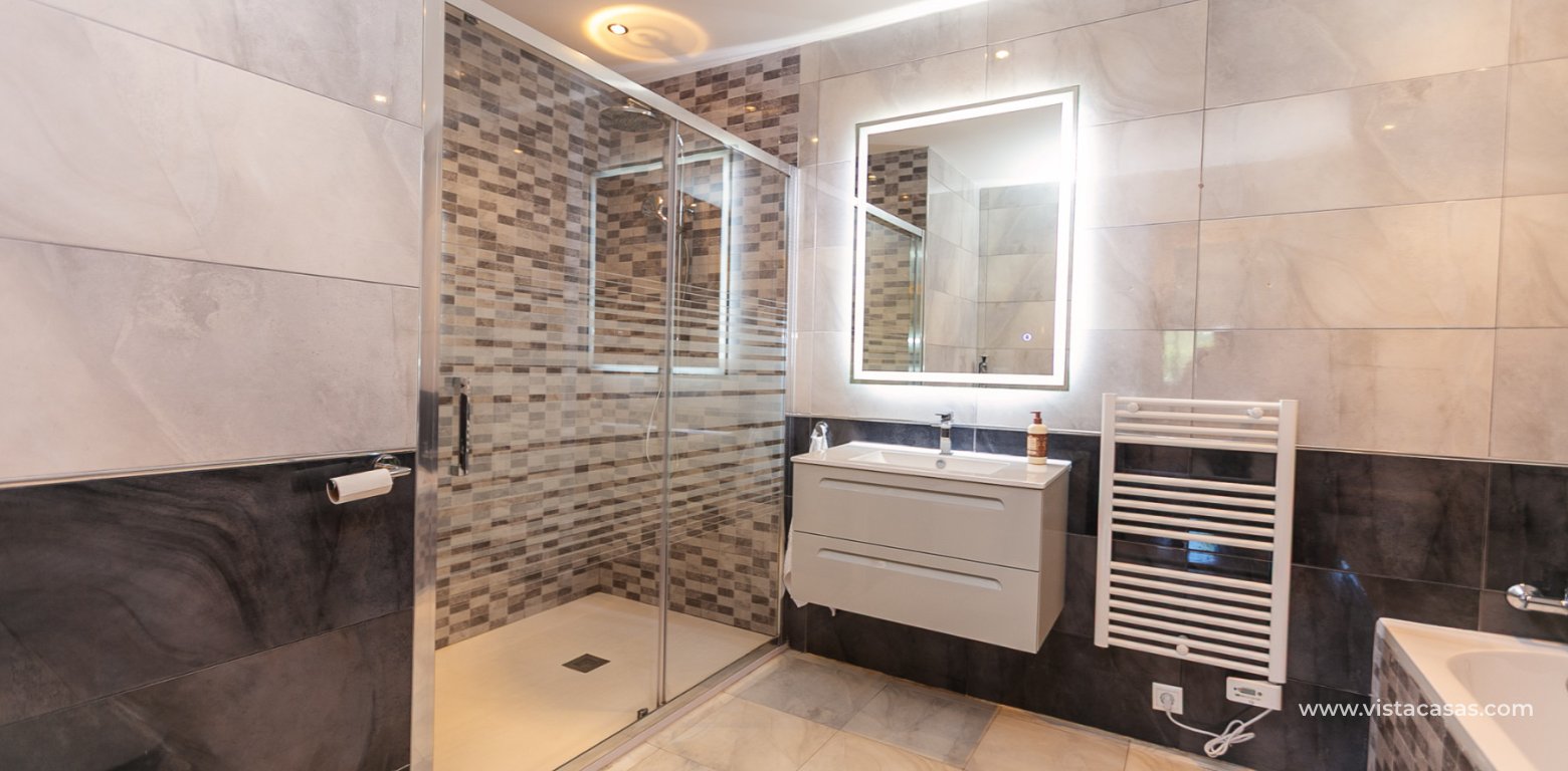 Resale - Villa - Los Balcones