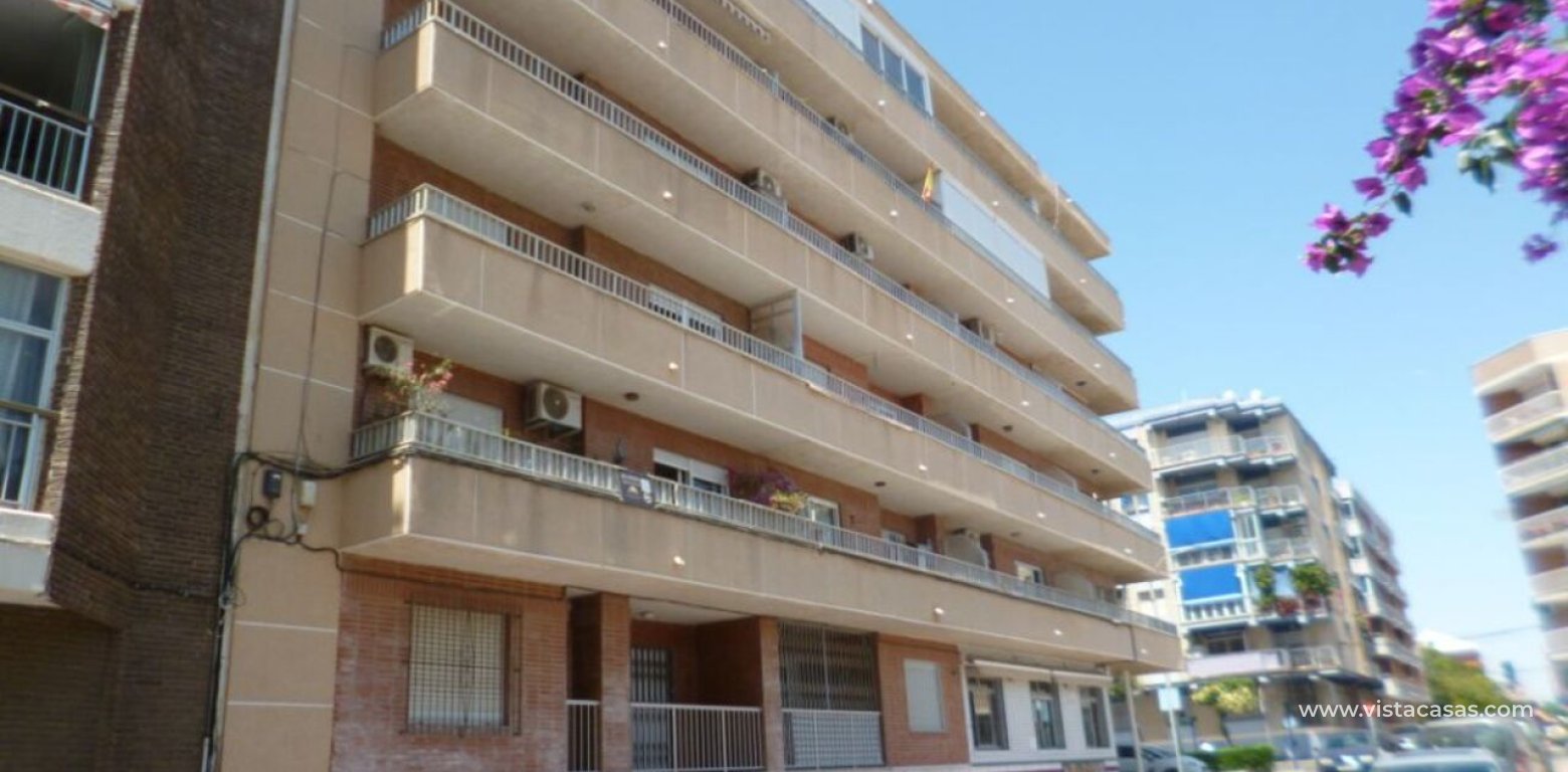 Resale - Apartment - Villamartin