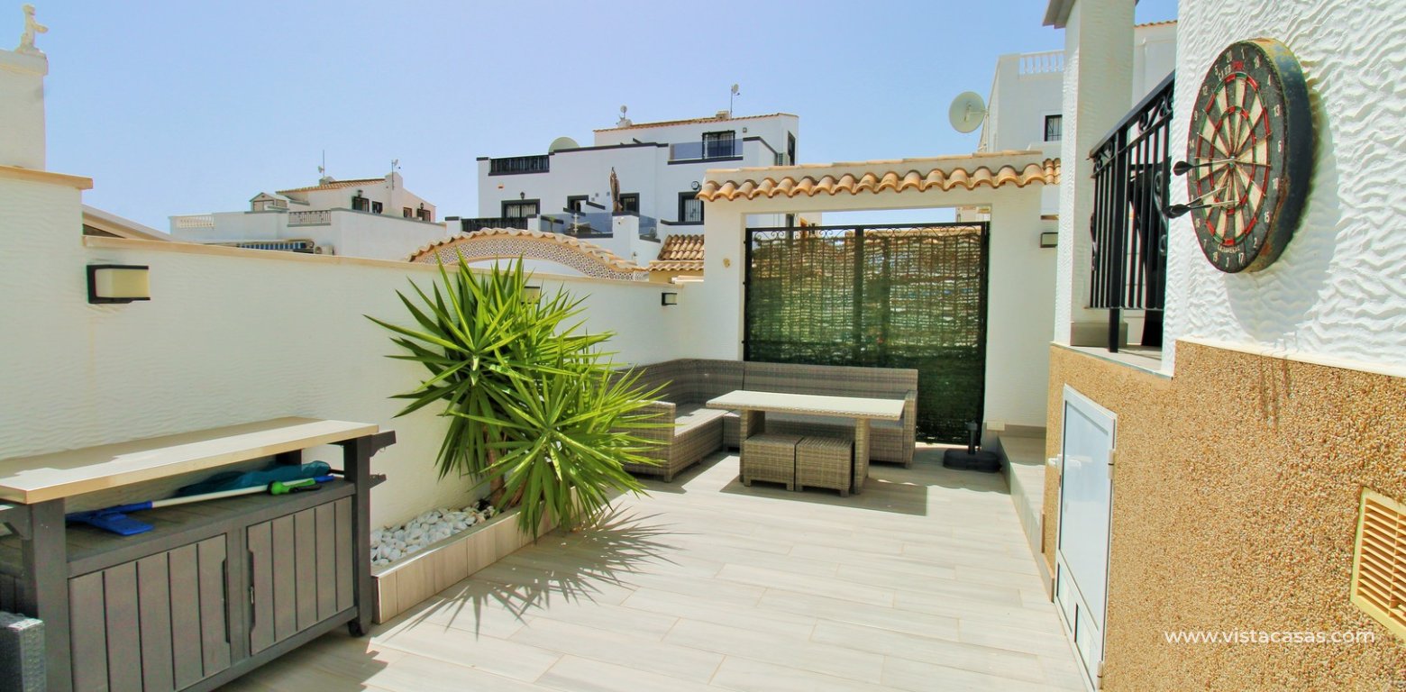 3 Bed Quad Villa with Private Pool For Sale in Dream Hills driveway