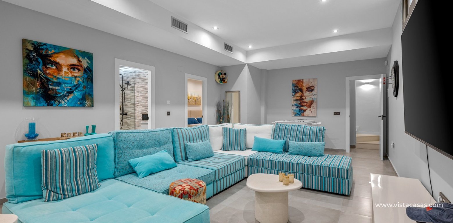 Sale - Villa - Villamartin