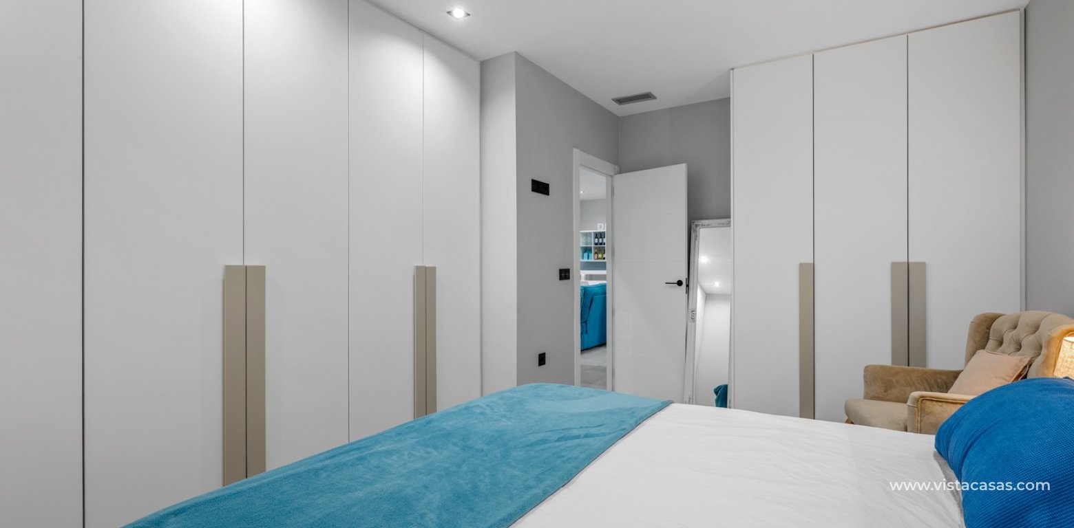 Sale - Villa - Villamartin