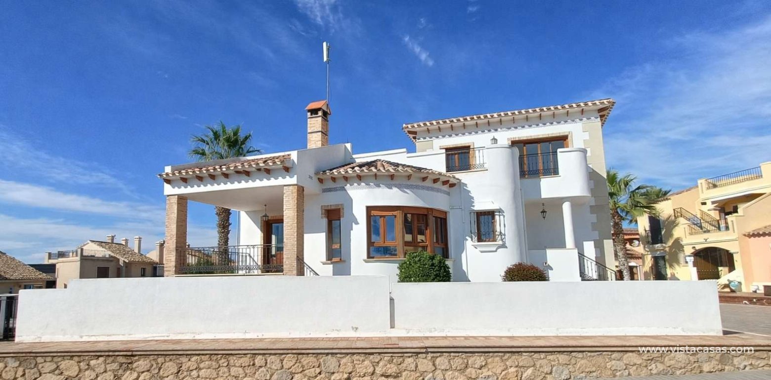 Sale - Villa - Algorfa - La Finca Golf Resort