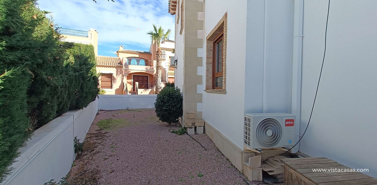 Sale - Villa - Algorfa - La Finca Golf Resort