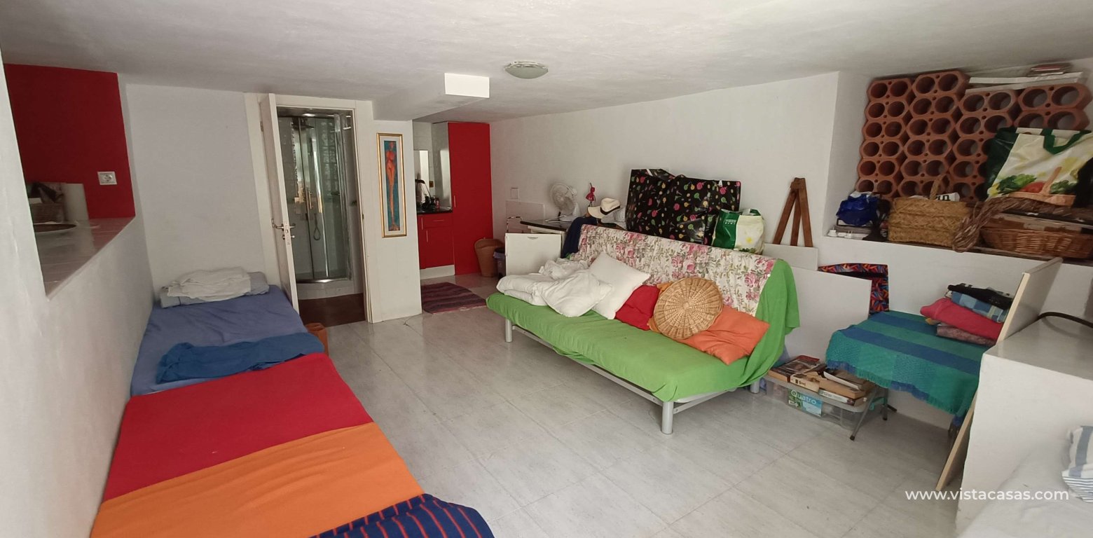 Resale - Townhouse - Villamartin