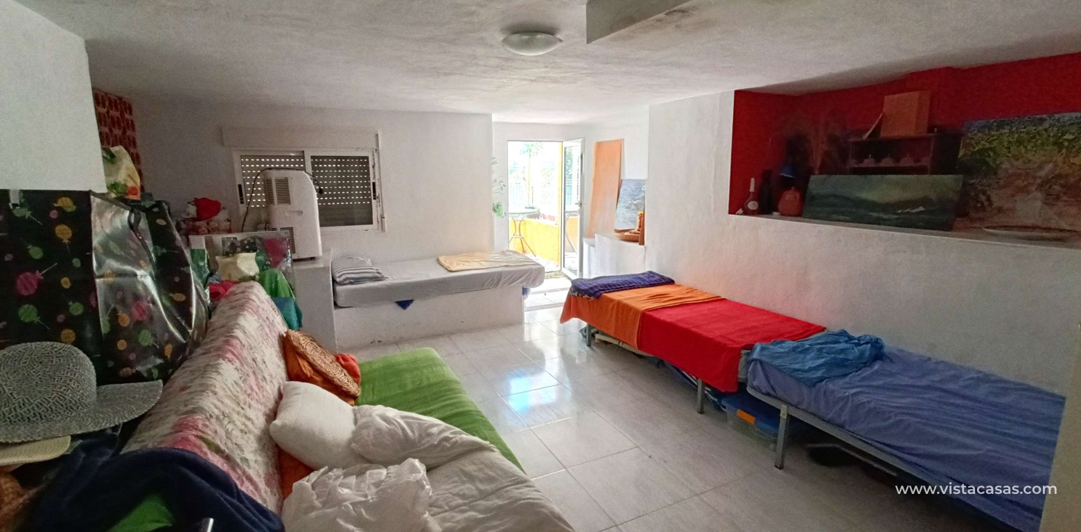Resale - Townhouse - Villamartin