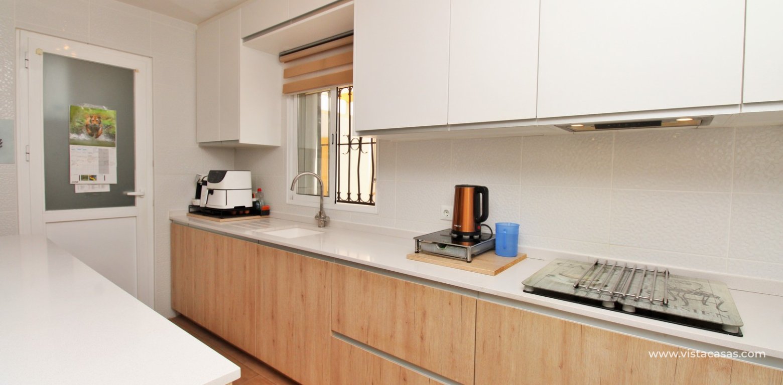 Renovated 3 Bed Villa Near Villamartin Plaza kitchen 2
