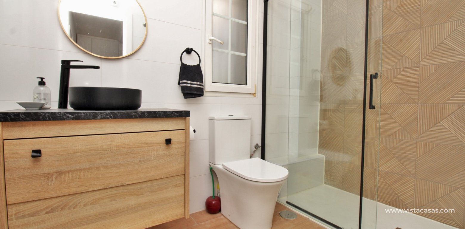 Renovated 3 Bed Villa Near Villamartin Plaza renovated bathroom