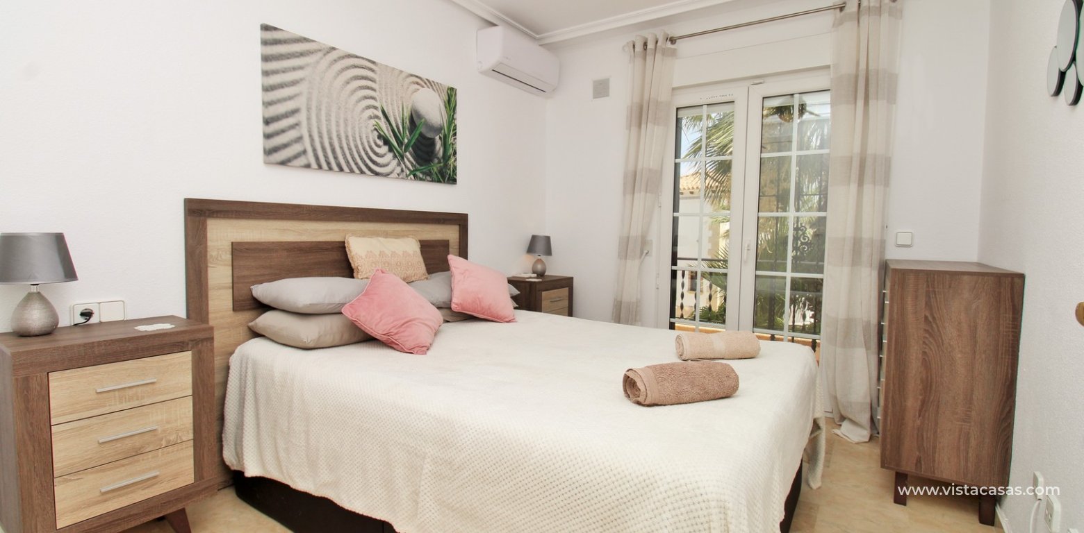 Sofia Townhouse For Sale in R1B Las Violetas Villamartin master bedroom