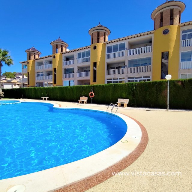 Appartement - Sale - Villamartin - Villamartin