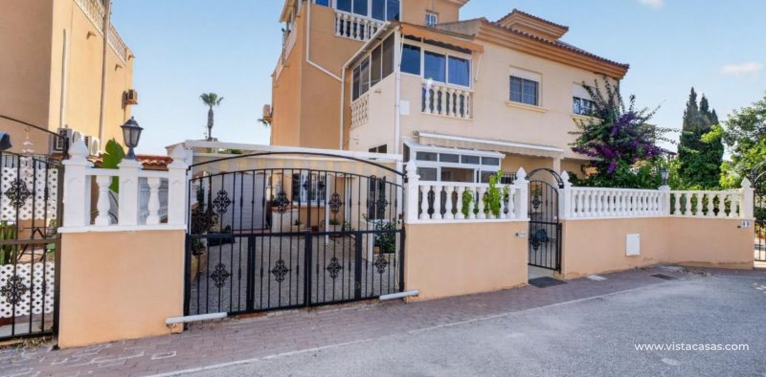 Sale - Townhouse - Torrevieja