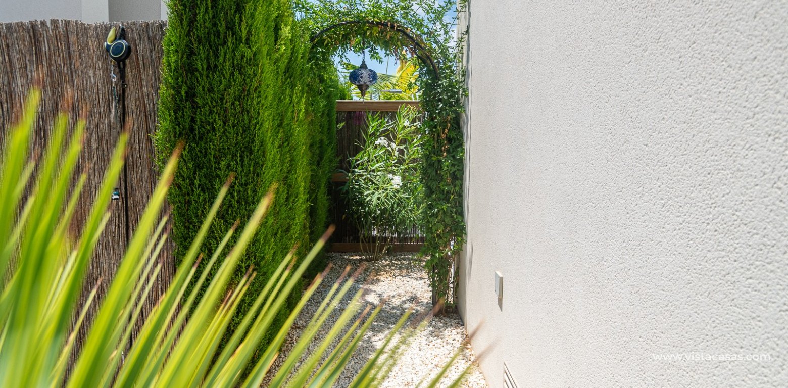 Sale - Villa - Algorfa - La Finca Golf Resort