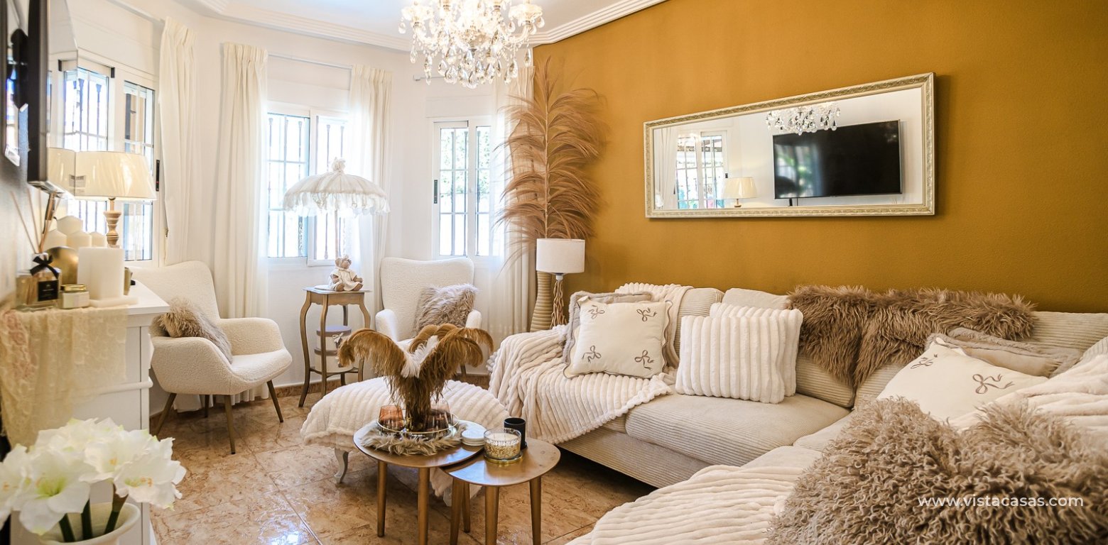 Sale - Villa - El Raso