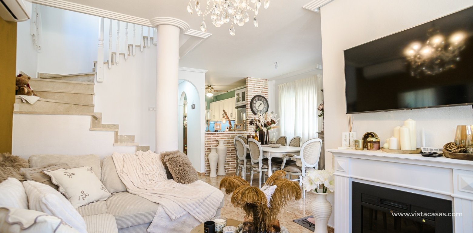 Sale - Villa - El Raso