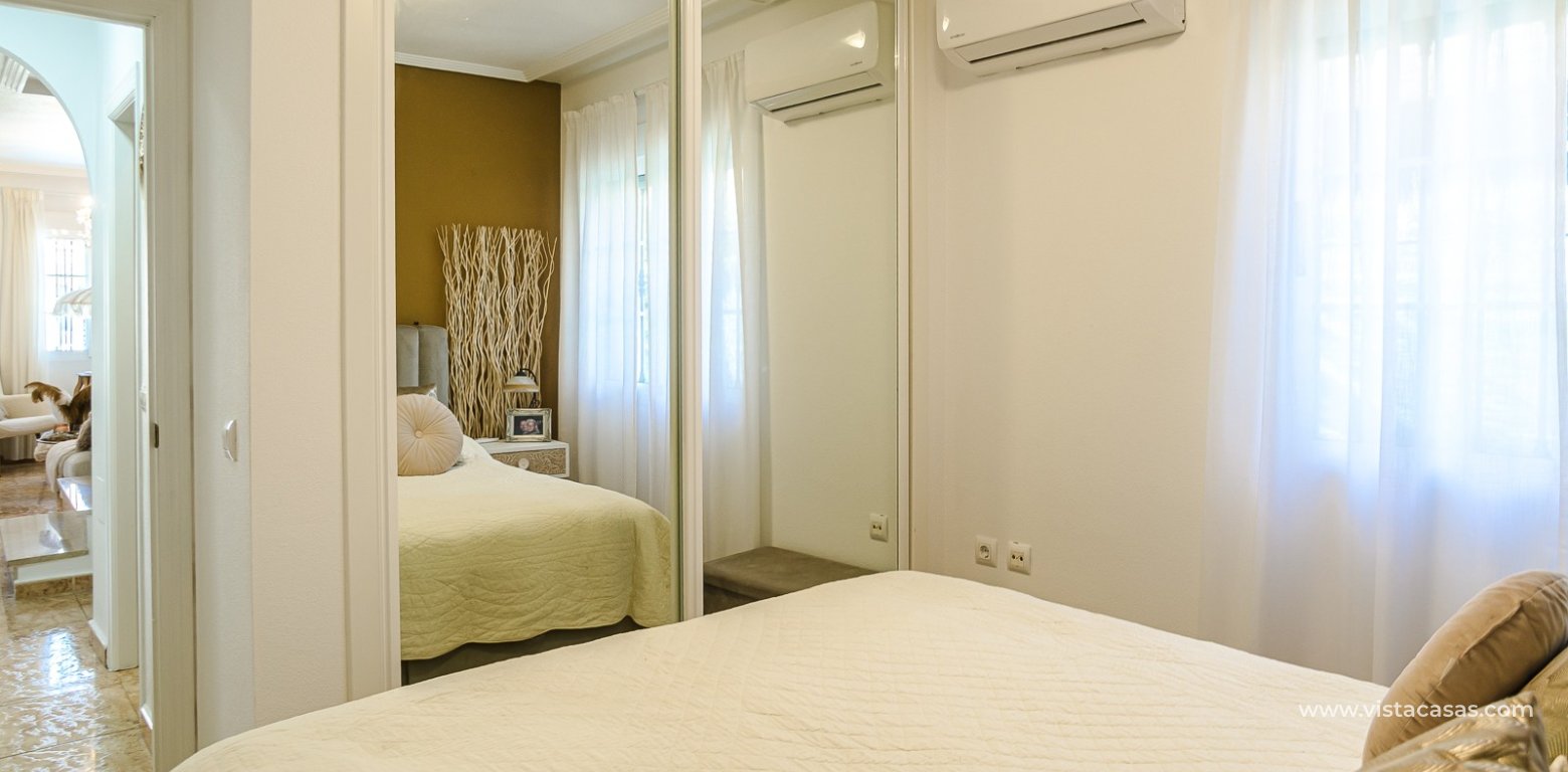Sale - Villa - El Raso