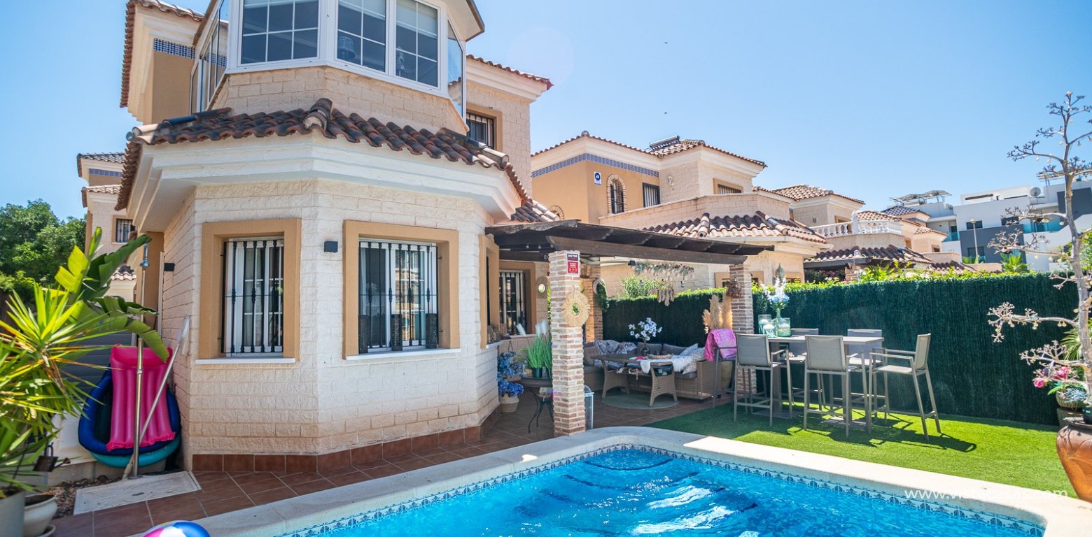 Sale - Villa - El Raso