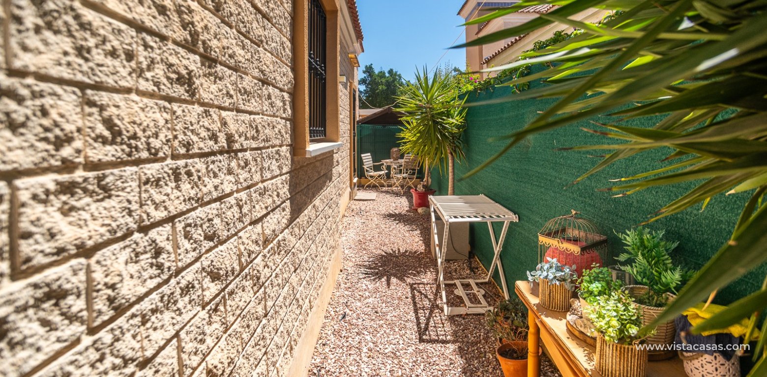 Sale - Villa - El Raso