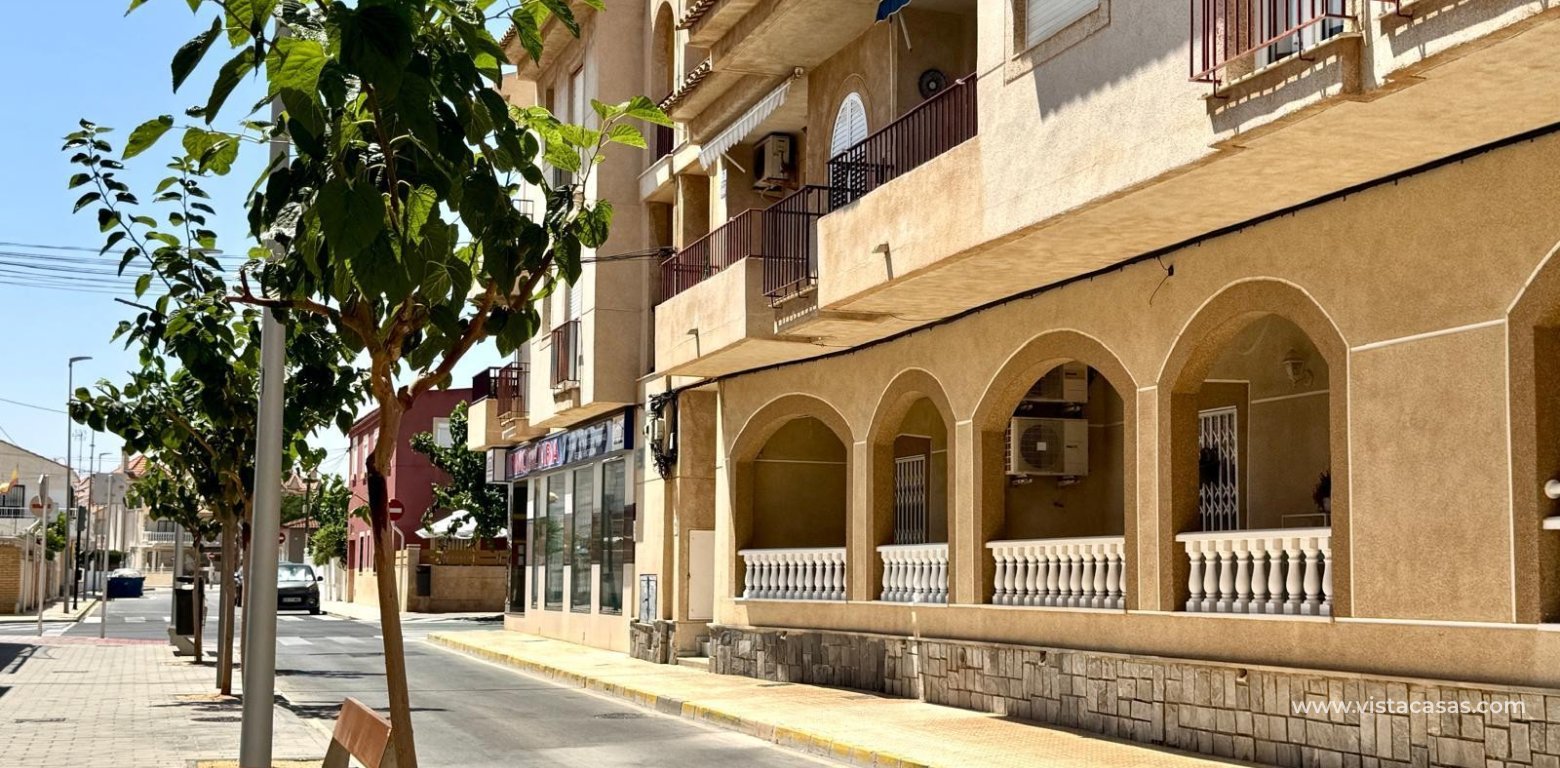 Fully Renovated Apartment 150m from Playa del Puerto For Sale Torre de la Horadada exterior