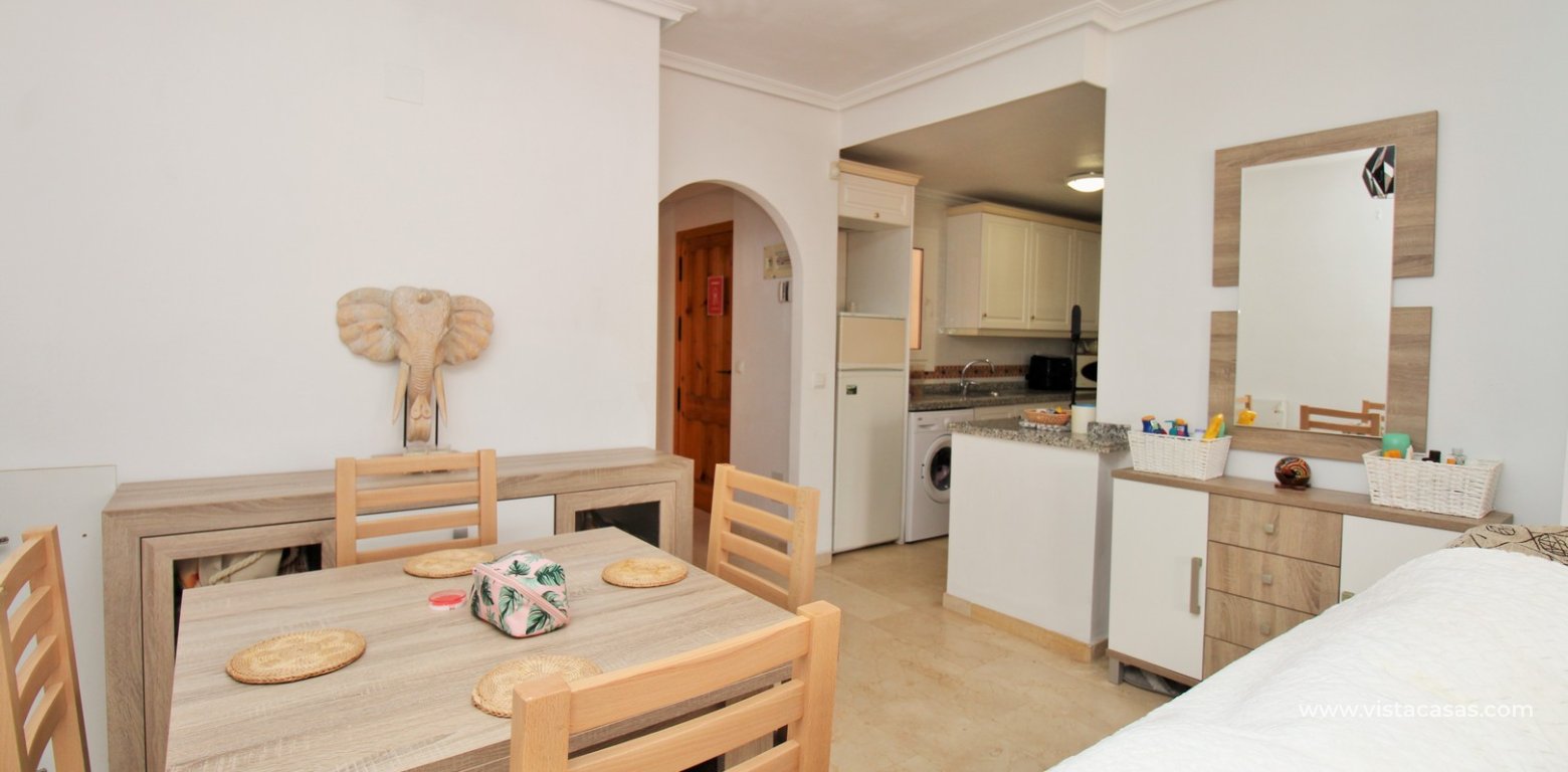 2 Bed Ground Floor Apartment in Brisas del Mar Villamartin dining area
