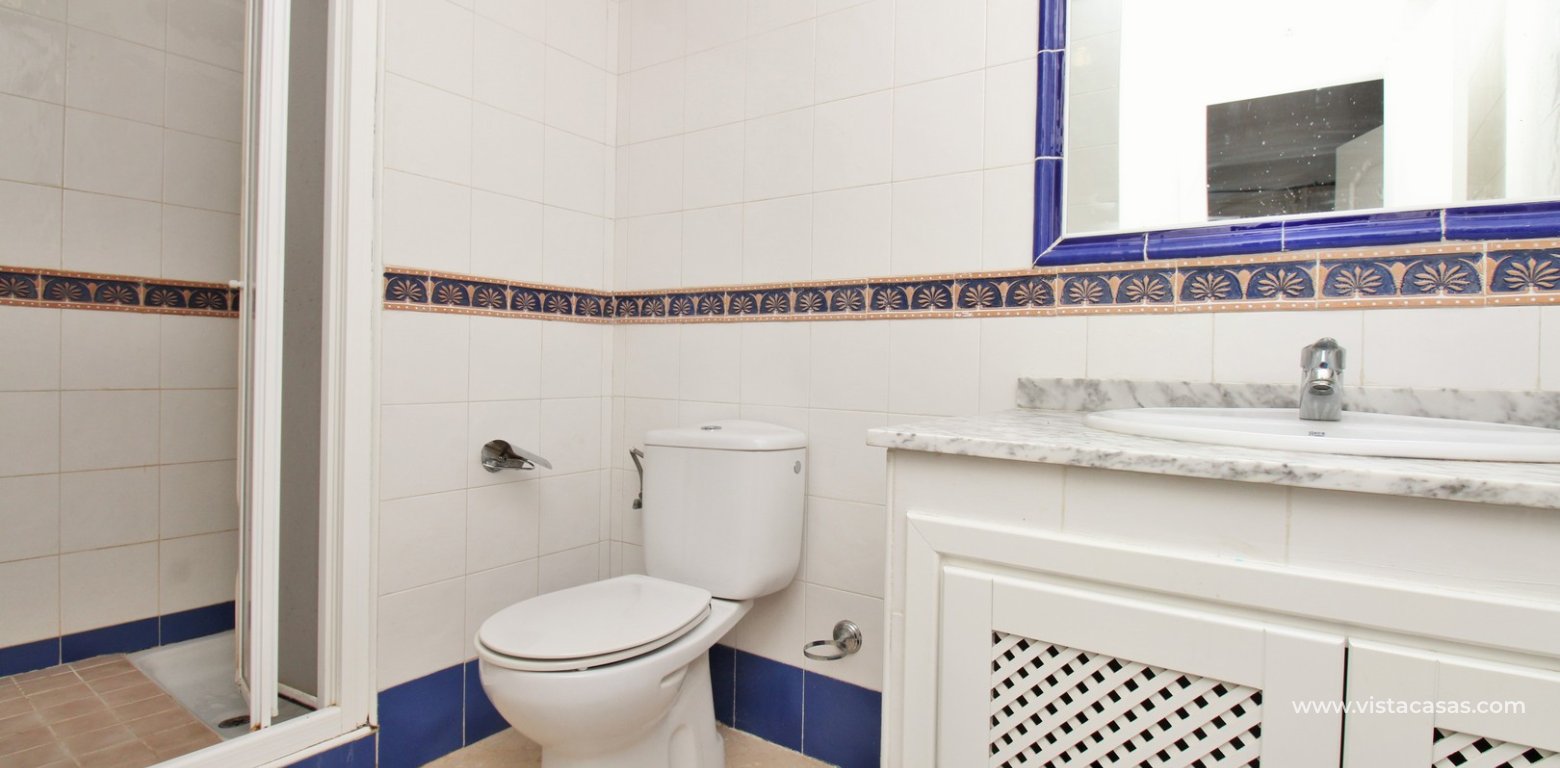 2 Bed Ground Floor Apartment in Brisas del Mar Villamartin en-suite bathroom