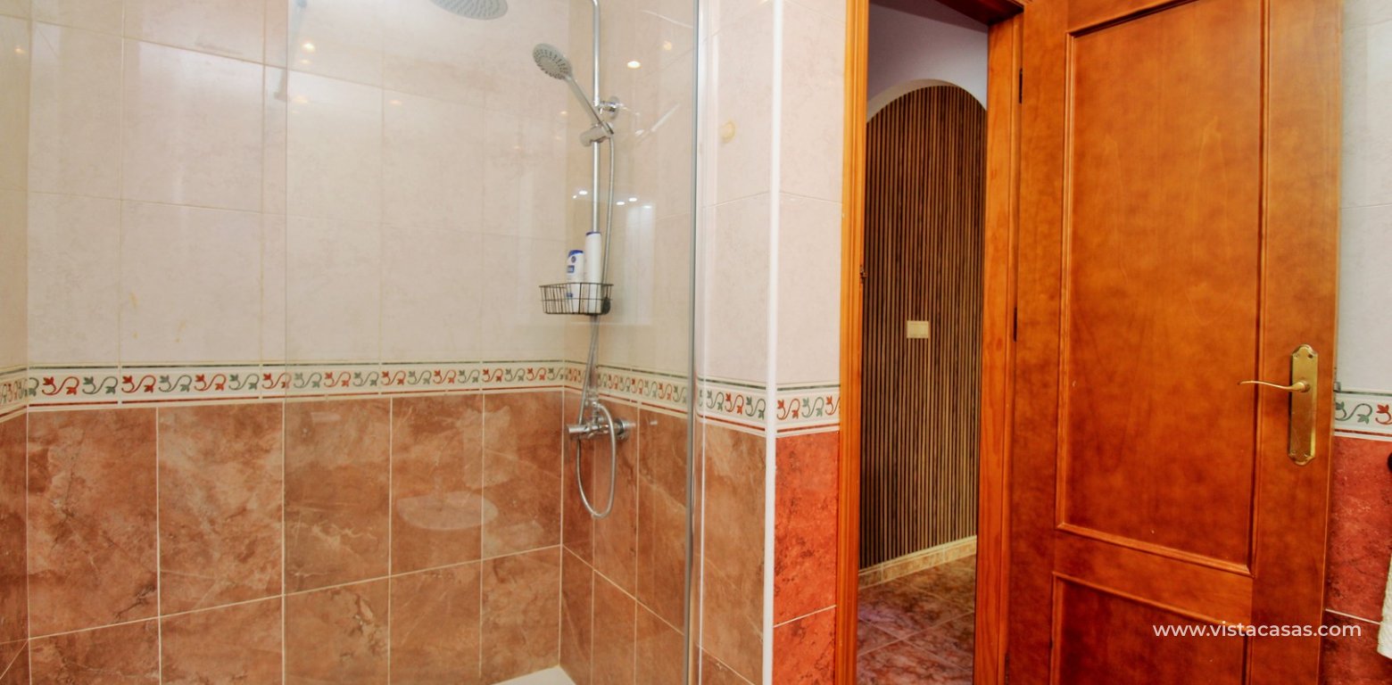 Ground Floor Apartment  For Sale in R1 La Ciñuelica Punta Prima bathroom walk-in shower