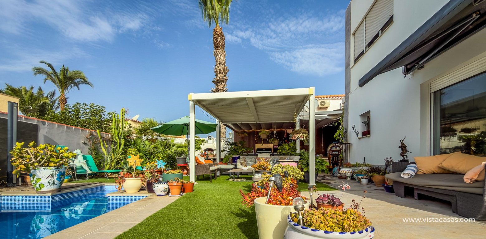 Sale - Villa - Torrevieja - Torretas
