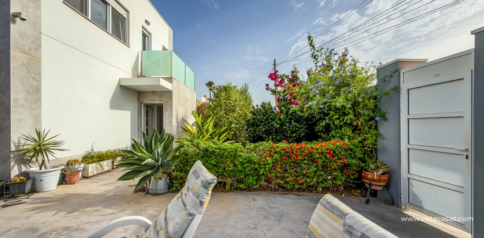 Sale - Villa - Torrevieja - Torretas