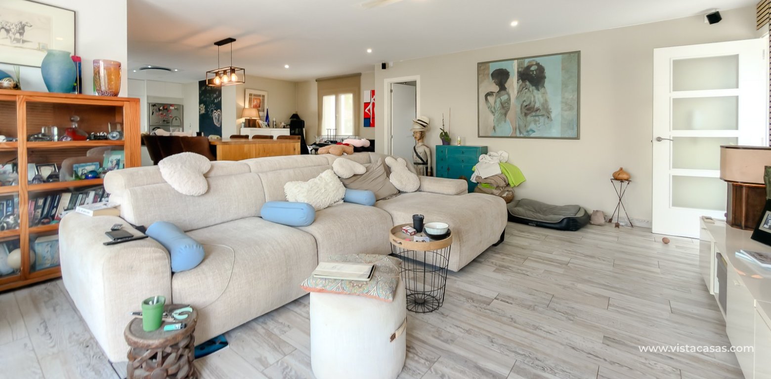 Sale - Villa - Torrevieja - Torretas