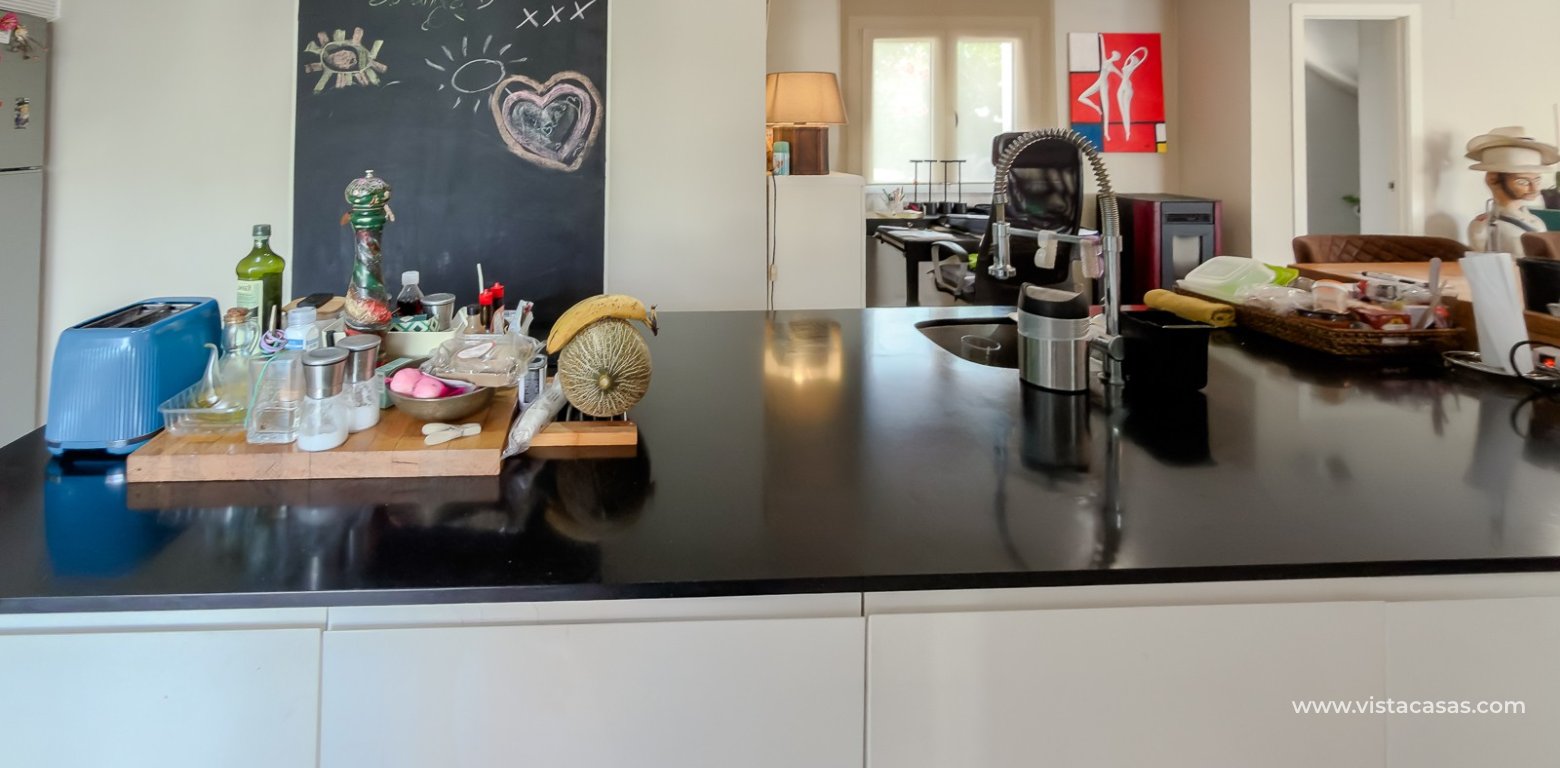 Sale - Villa - Torrevieja - Torretas