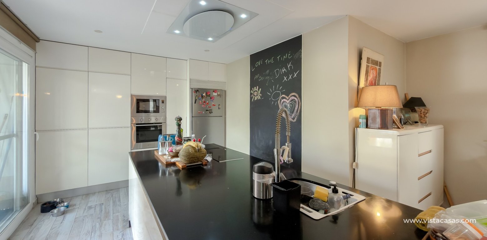 Sale - Villa - Torrevieja - Torretas