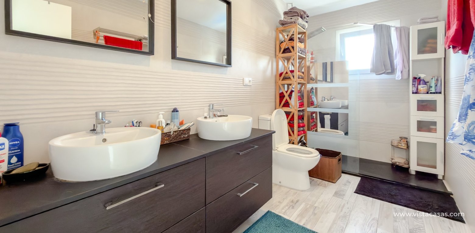 Sale - Villa - Torrevieja - Torretas