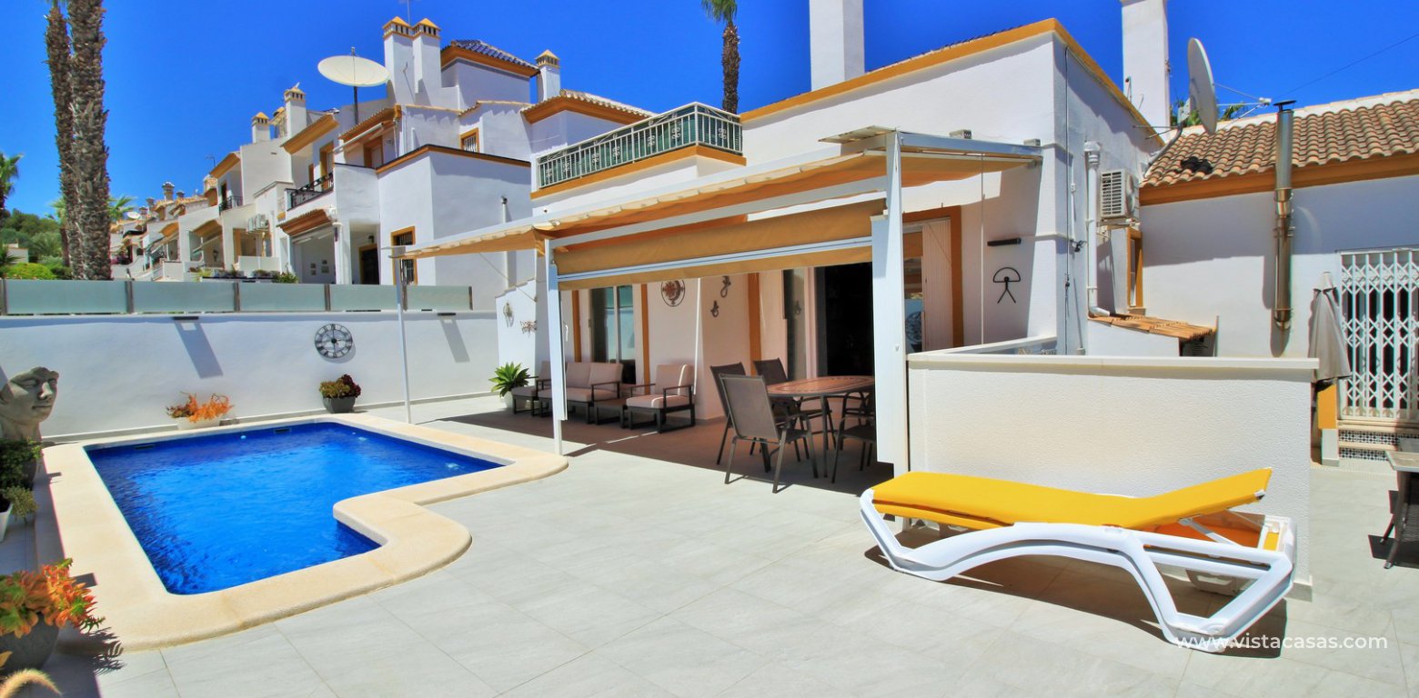 Detached villa with pool for sale in Villamartin front