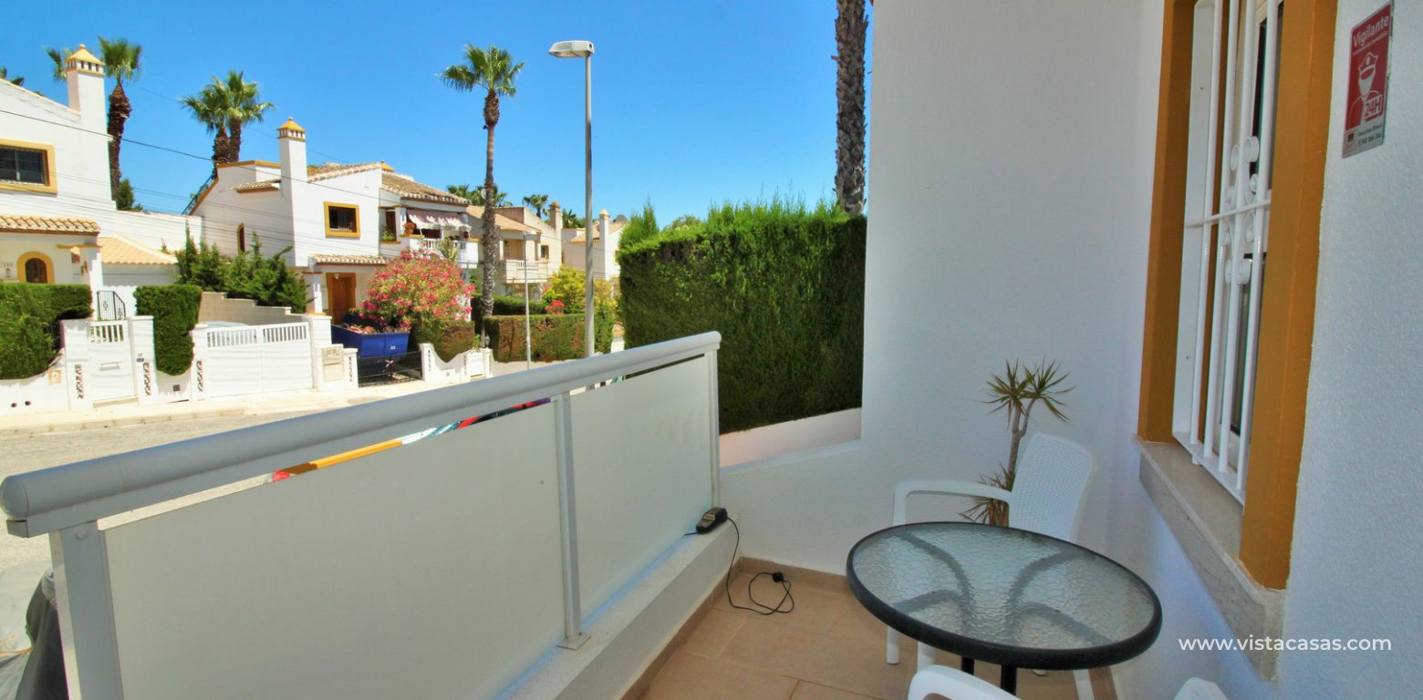 Detached villa with pool for sale in Villamartin raised terrace