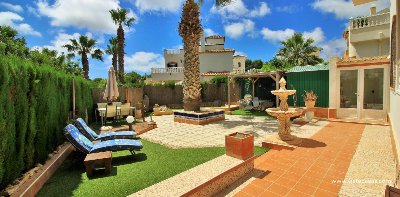 Villa for sale in R8 Los Dolses tiled garden