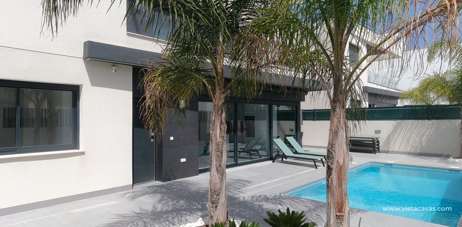 Sale - Villa - Algorfa - La Finca Golf Resort