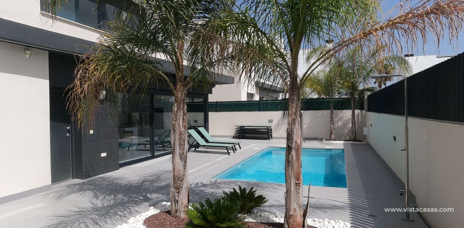 Sale - Villa - Algorfa - La Finca Golf Resort