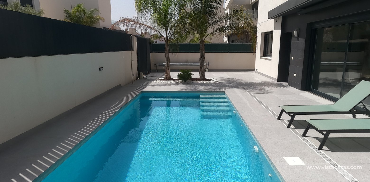 Sale - Villa - Algorfa - La Finca Golf Resort