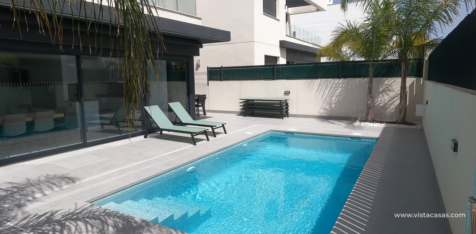 Sale - Villa - Algorfa - La Finca Golf Resort