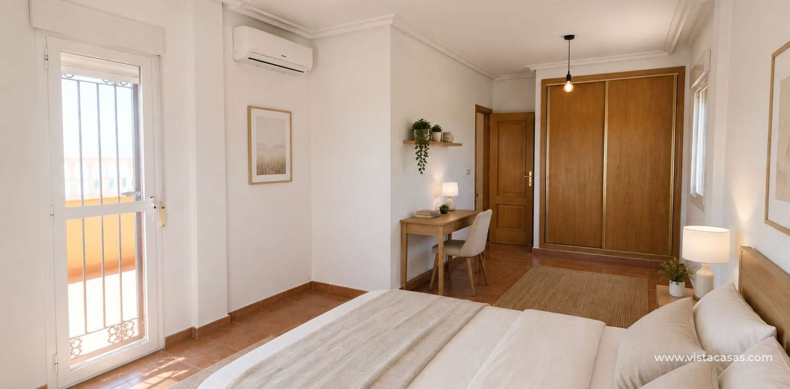 Resale - Villa - Cabo Roig