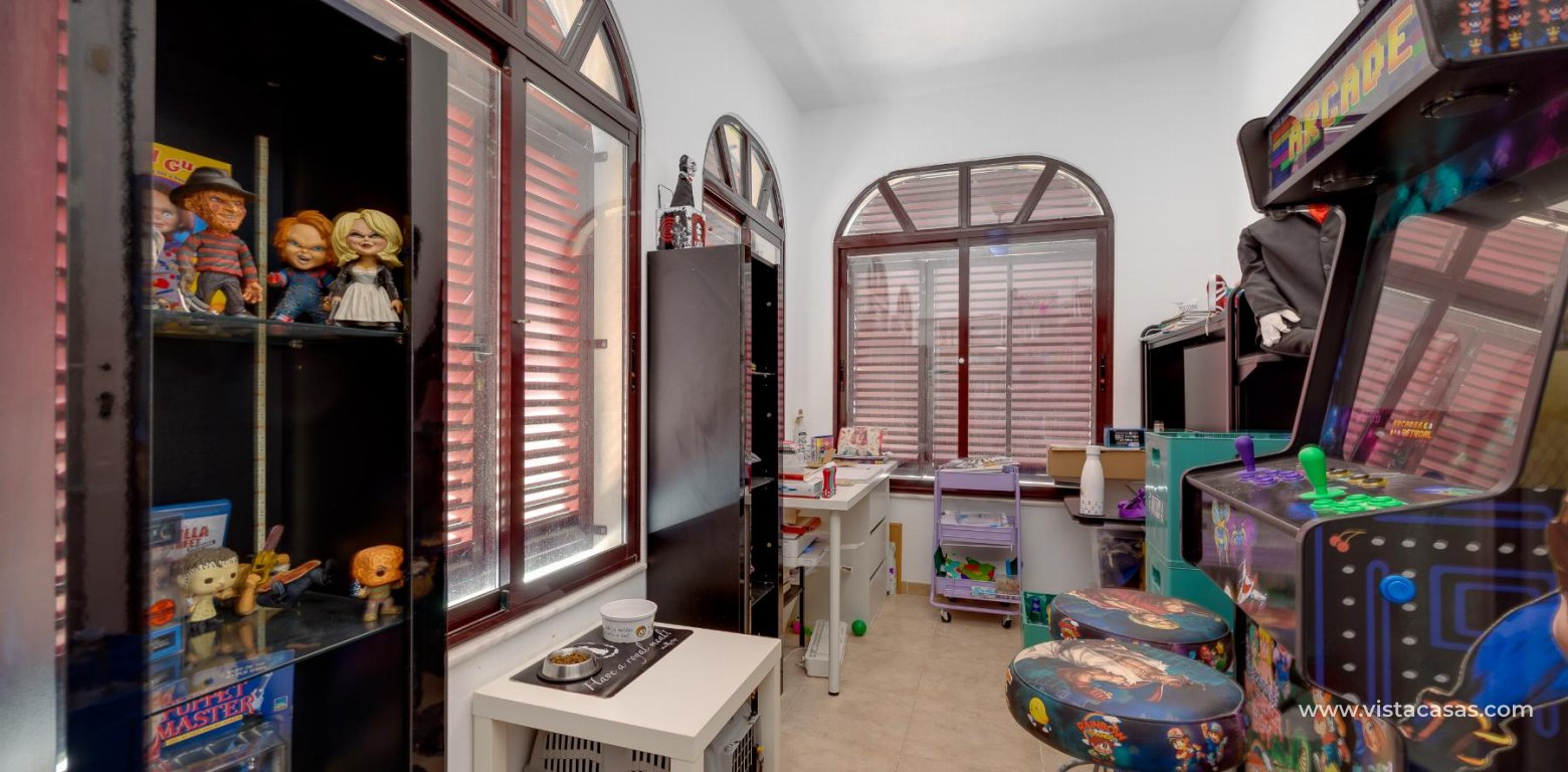 Resale - Villa - La Marina