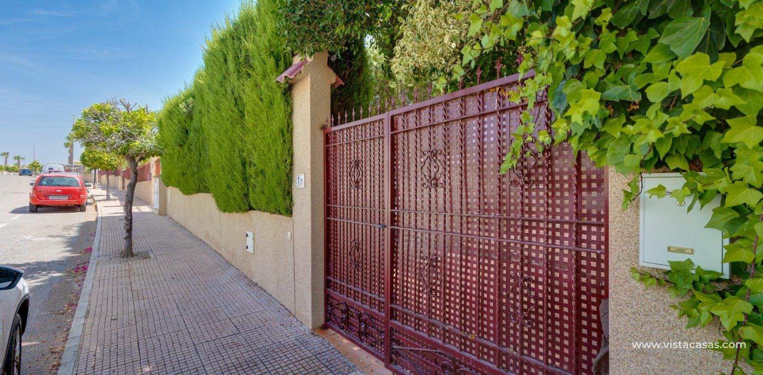Resale - Villa - La Marina