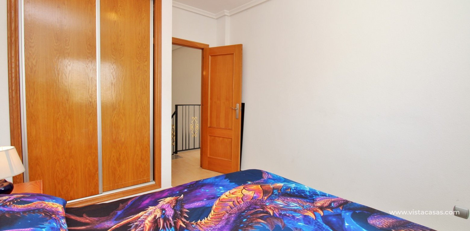 3 Bedroom Quad for Sale in Torregolf IV Pau 8 Villamartin master bedroom fitted wardrobes