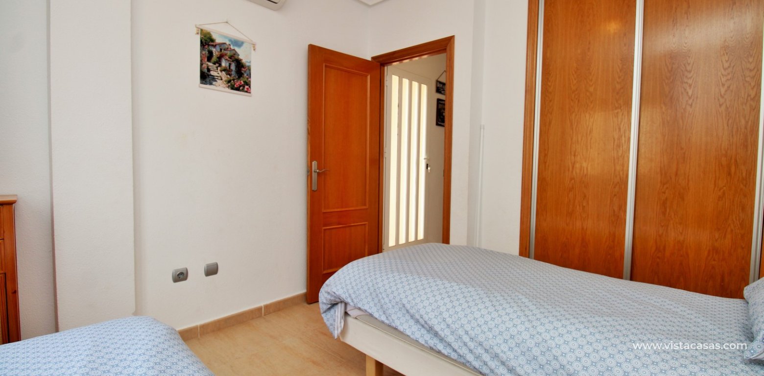 3 Bedroom Quad for Sale in Torregolf IV Pau 8 Villamartin twin bedroom fitted wardrobes